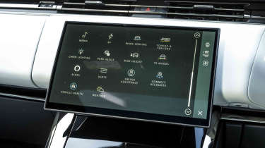 Range Rover Sport - infotainment screen